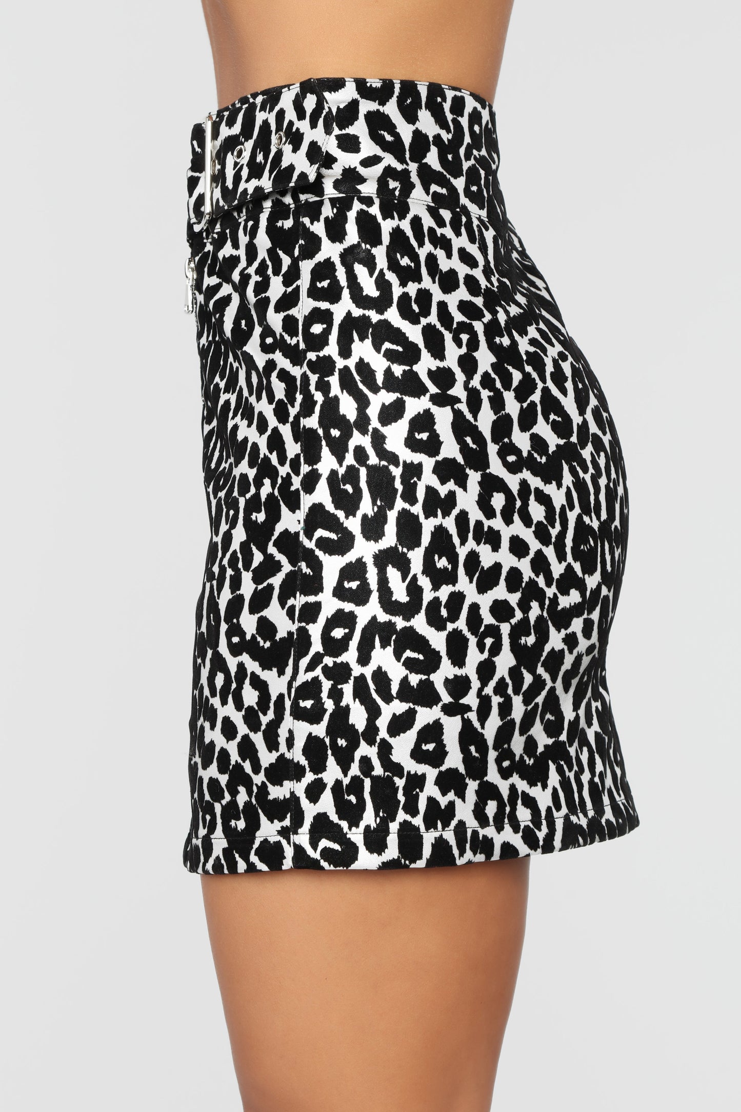 Feelin' Your Vibe Skirt - Leopard