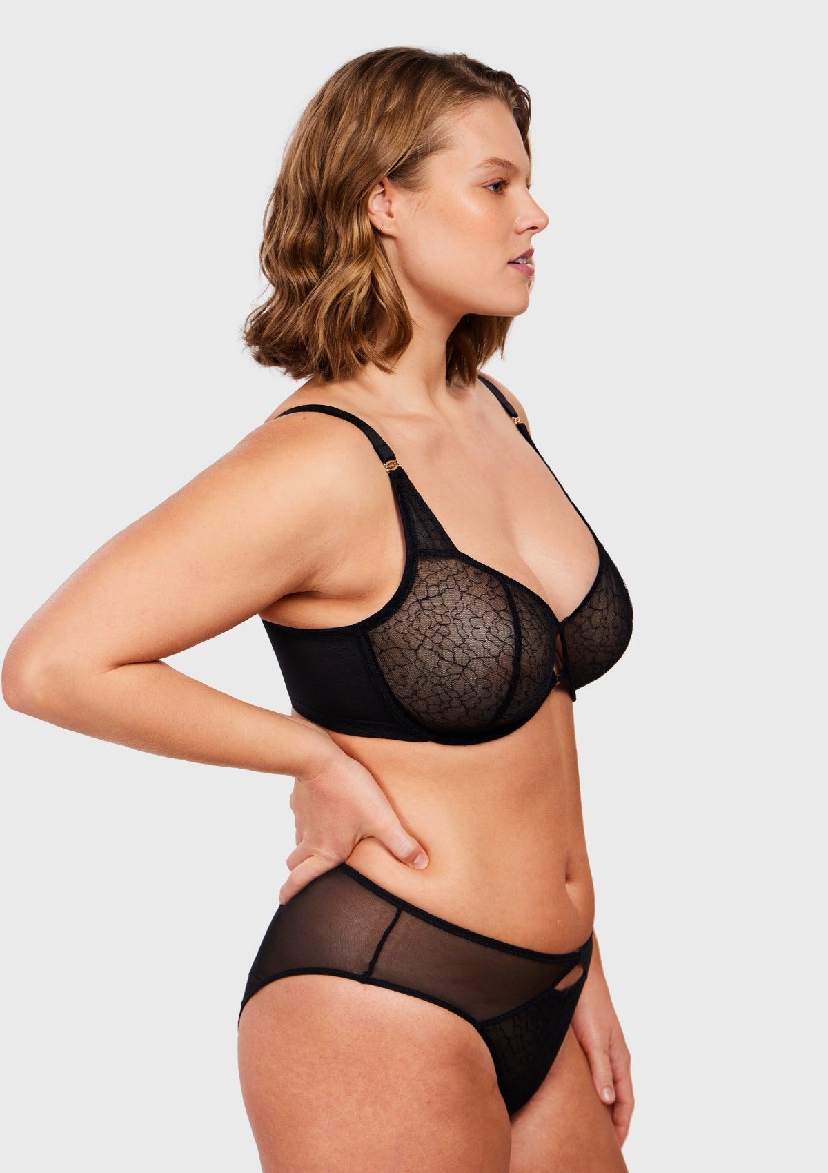 Ethereal Lines Embroidery Unlined Underwire Bra