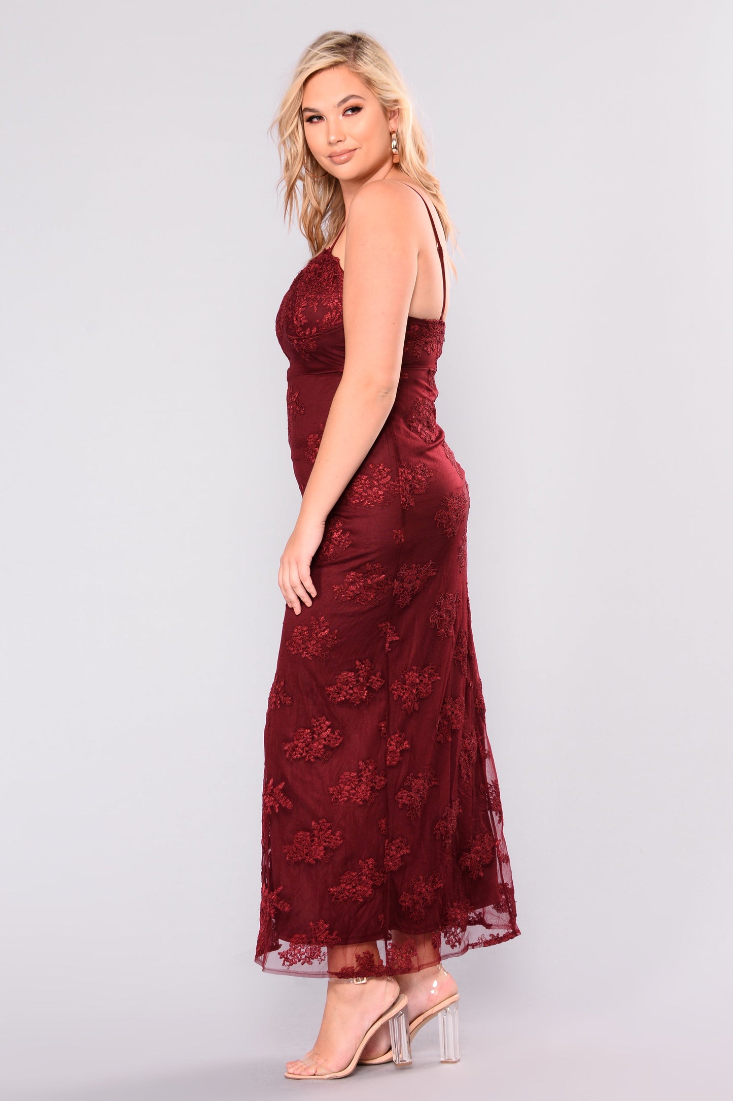 A Night In Tokyo Lace Dress - Burgundy